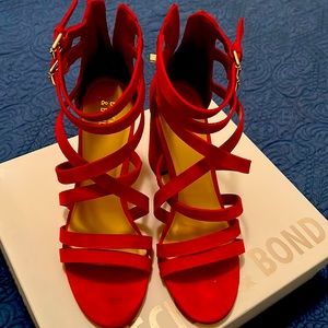 Bleeder and Bond, size 9.5.